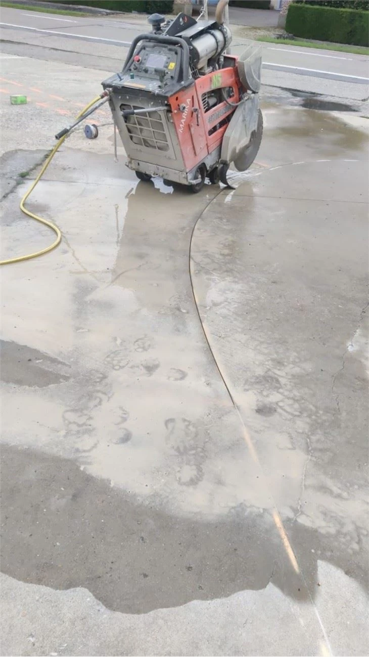 Green Concrete Blade